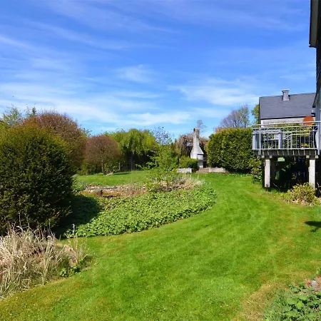 Holiday home Detached House With Sauna 50m From Lifts