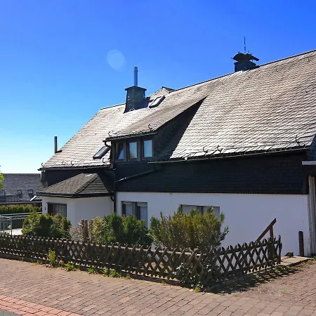 Detached House With Sauna 50m From Lifts